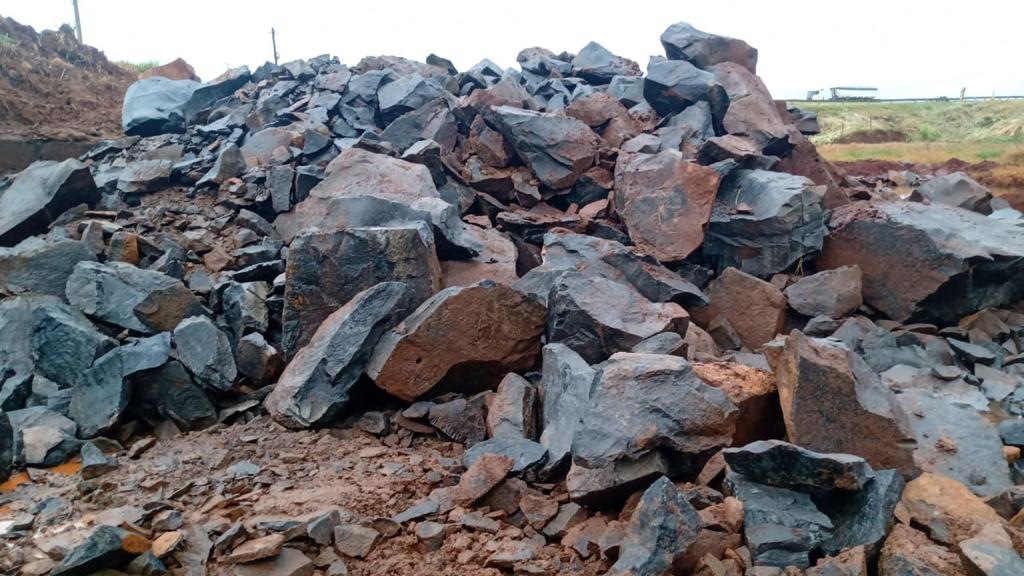 Demolição de rocha a frio em São Paulo