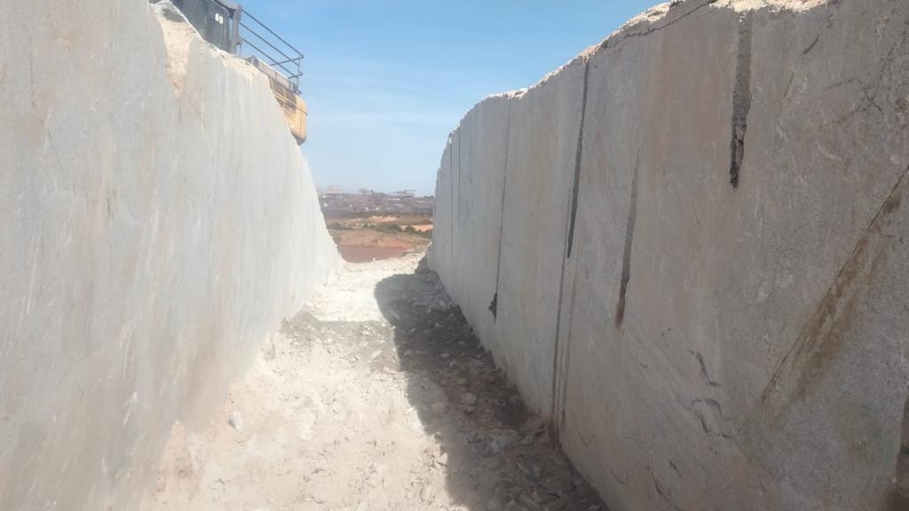 Detonações de Rocha Controlada