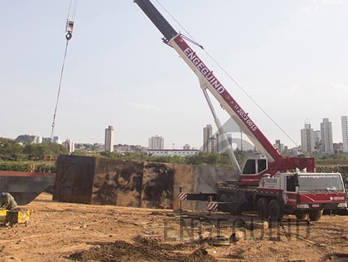 Locação de Guindaste de 50 Toneladas