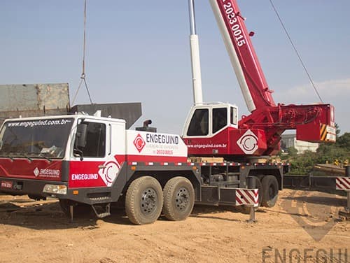 Locação de Guindaste de 70 Toneladas