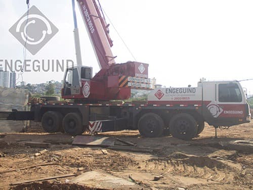 Locaão de Guindaste de 70 Toneladas em Carapicuíba - Aluguel