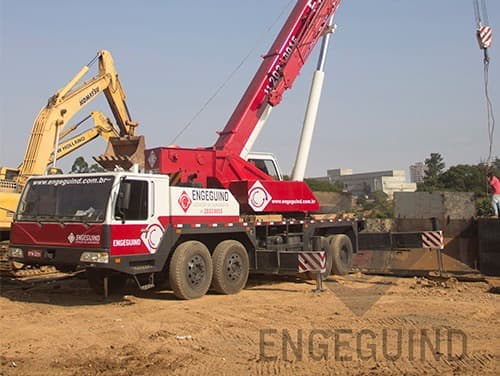 Locação de Guindaste de 70 Toneladas em Guarulhos - Aluguel
