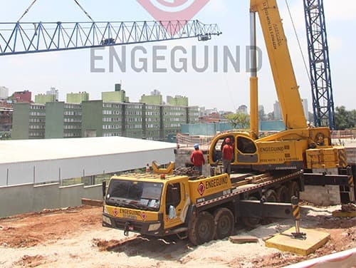 Locação de guindaste para montagem de gruas São Paulo SP – Aluguel