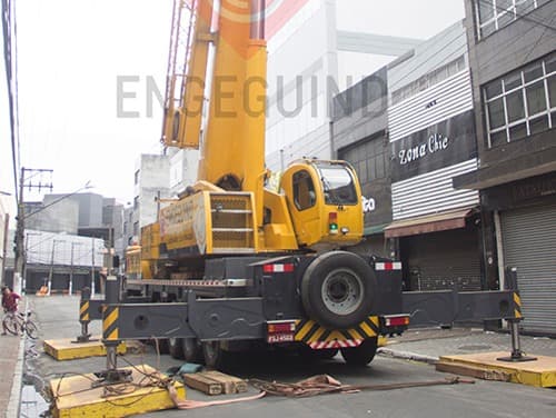 Locaão de guindaste em Santo Andr - Aluguel