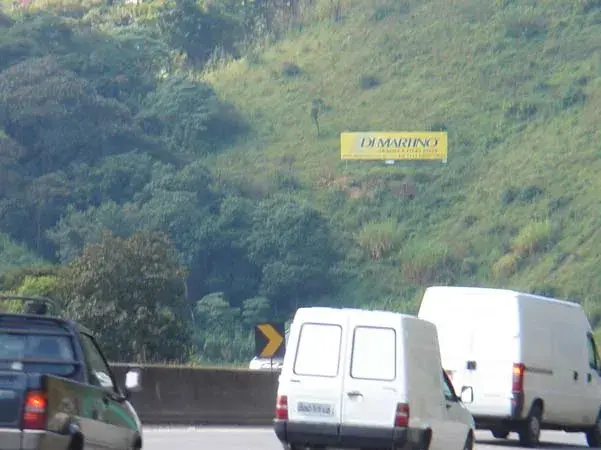 Painel na Fernão Dias Outdoor na Fernão Dias Imagem