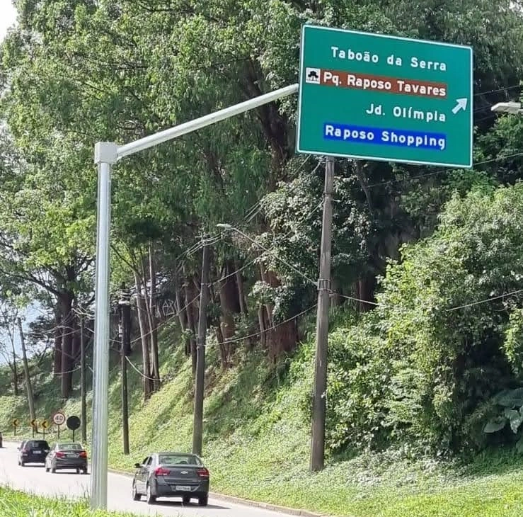 Poste e Coluna Cônica para Braço Semafórico