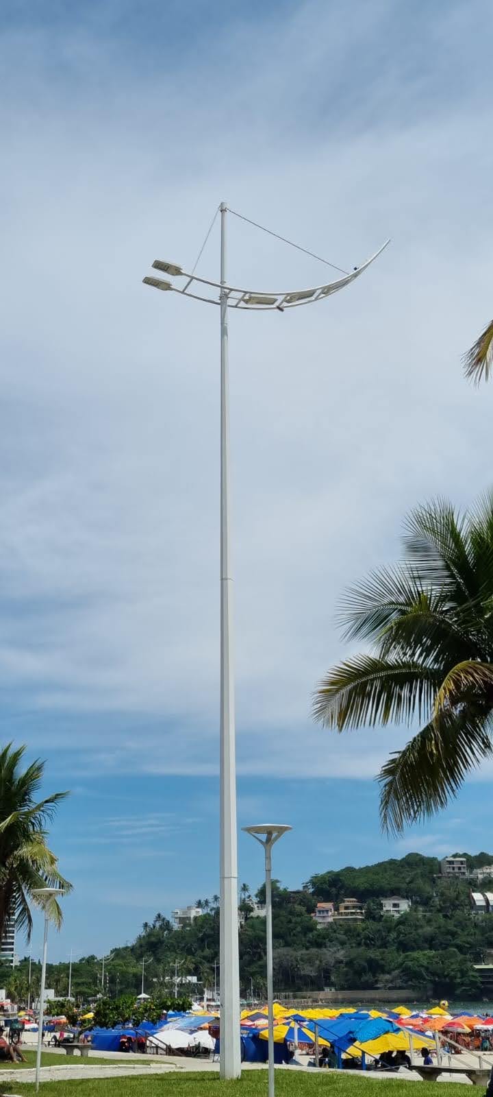 Poste Cônico Contínuo Circular de Aço