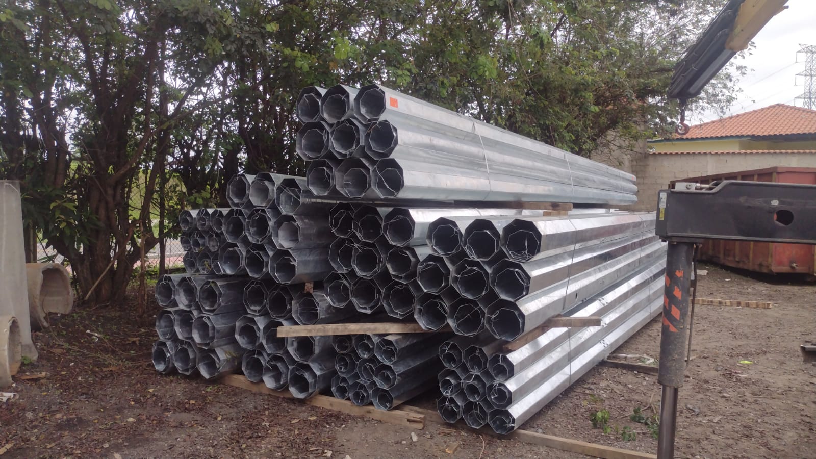 Poste Cônico Poligonal Reto em São Paulo