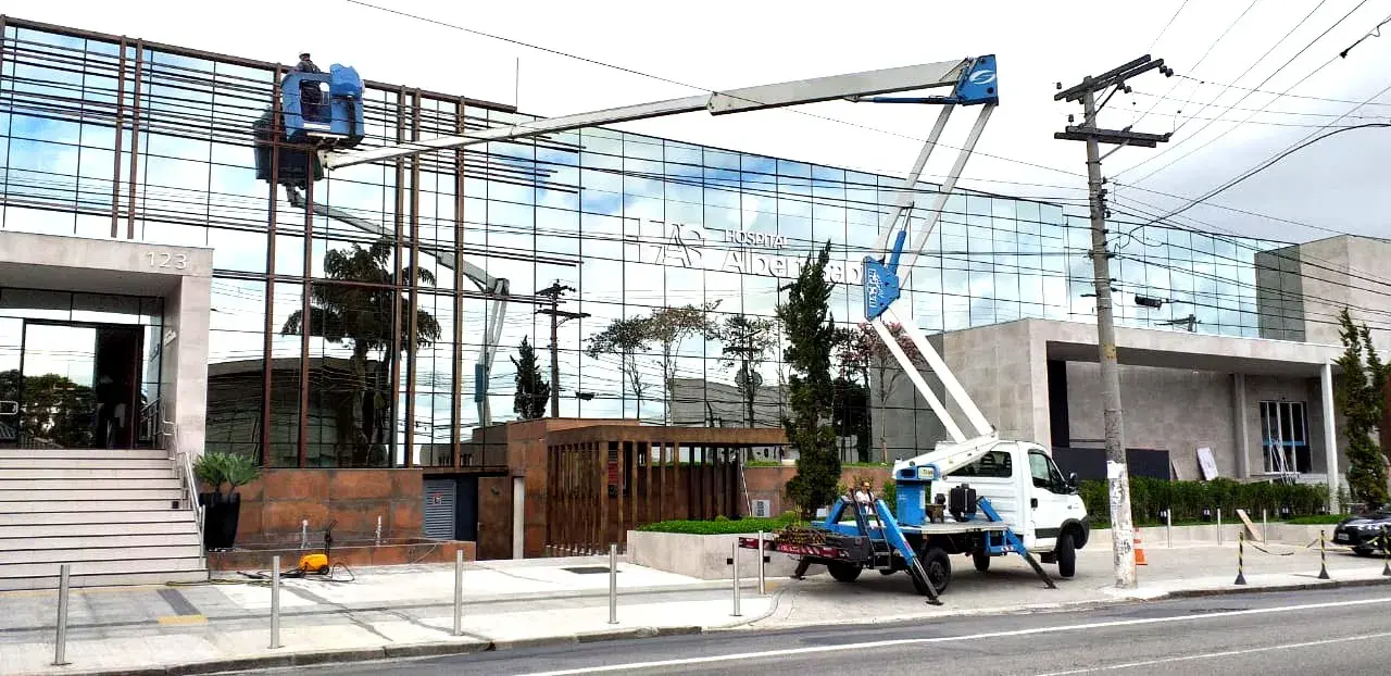 Locação de plataforma aérea em Mogi das Cruzes