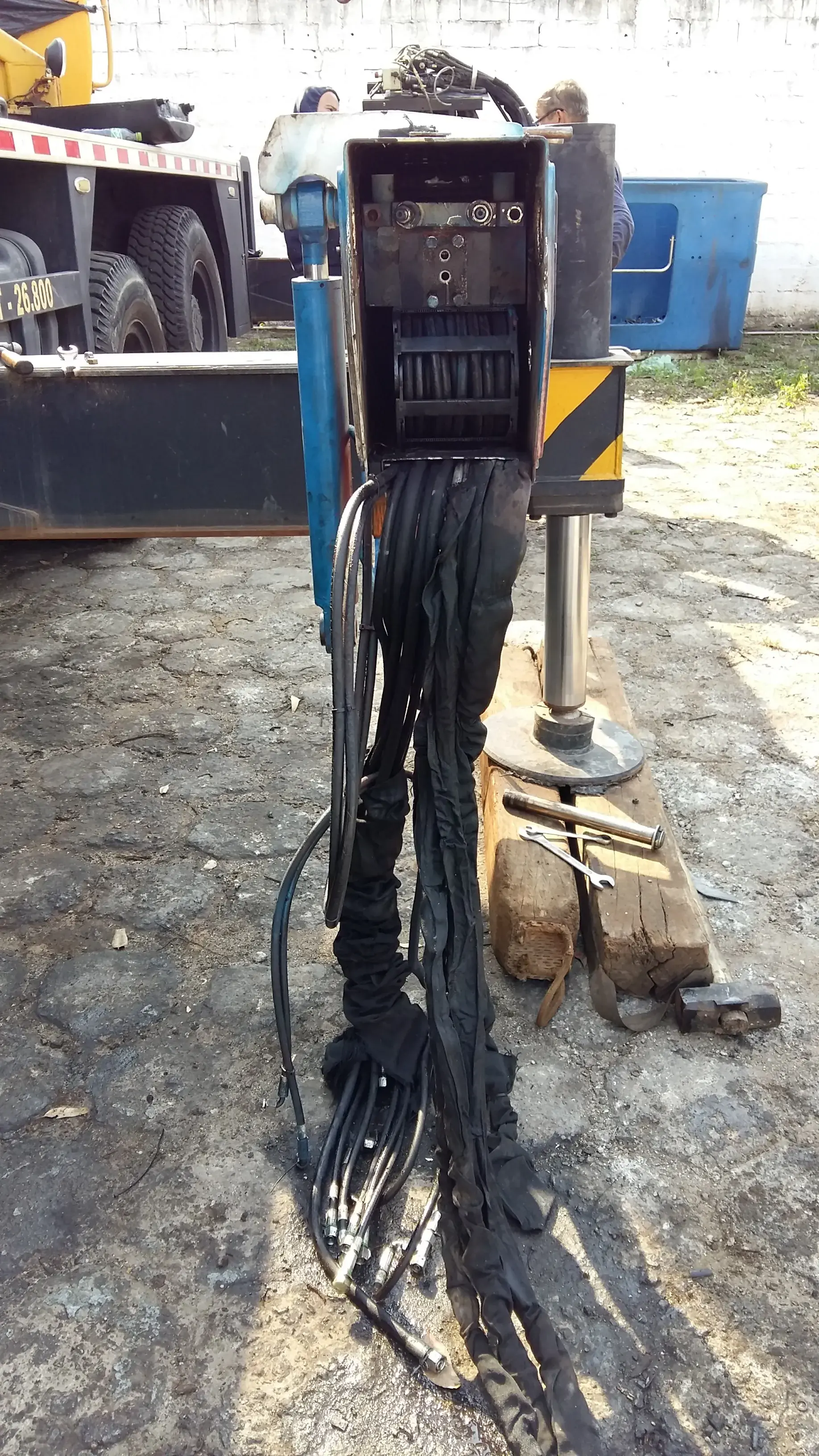 Manutenção de Plataforma elevatória articulada em Guarulhos