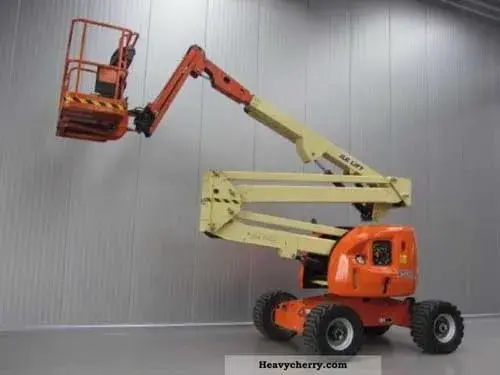 Aluguel de Plataforma Elevatória Tesoura Diesel em SP