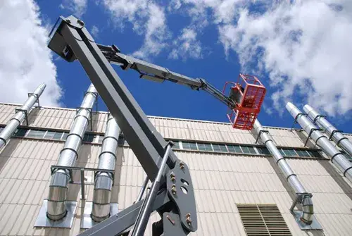 Locação de Plataforma Aérea Articulada Elétrica em SP