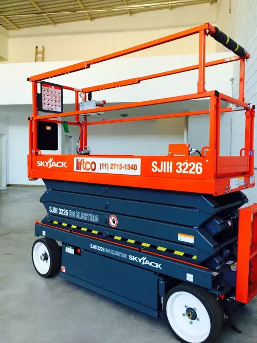 Plataforma Elevatória Tesoura em SP