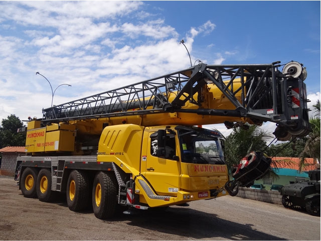 Guindastes GMK 4100L