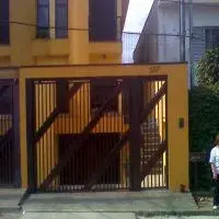 Pivotec - Portões em aço