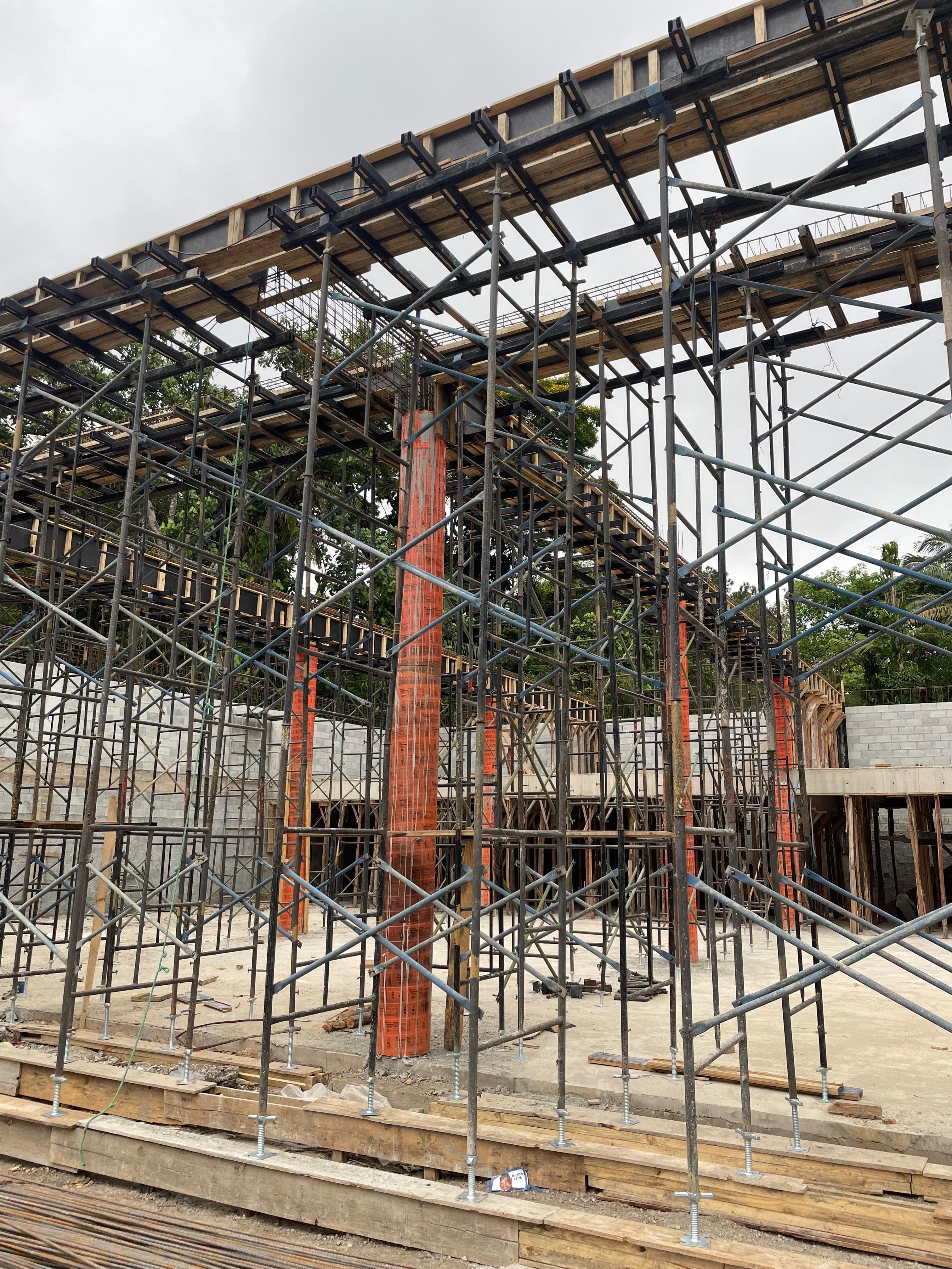 Escora para laje Cotia