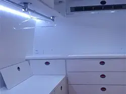 Adaptação de Van para Loja Móvel