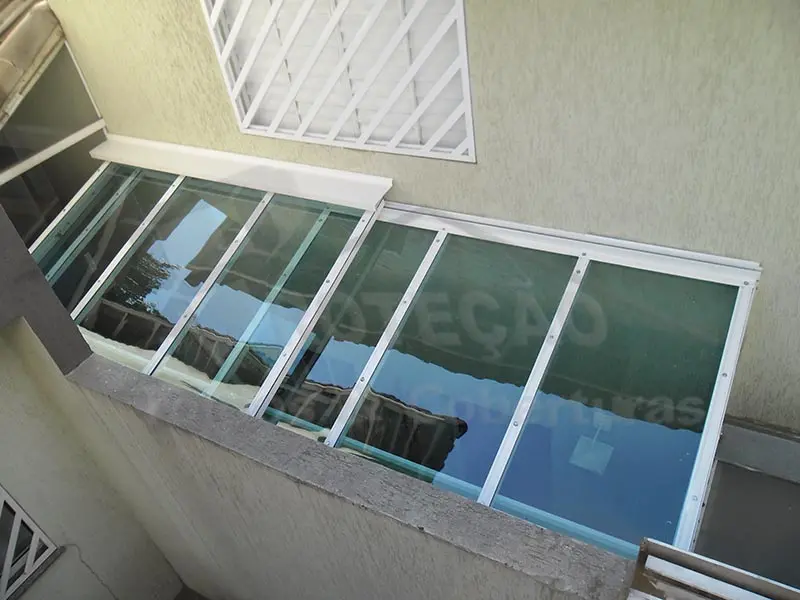 Cobertura de Policarbonato Na Zona Oeste