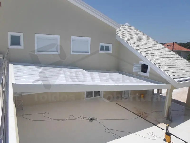 Coberturas de Policarbonato Na Zona Oeste